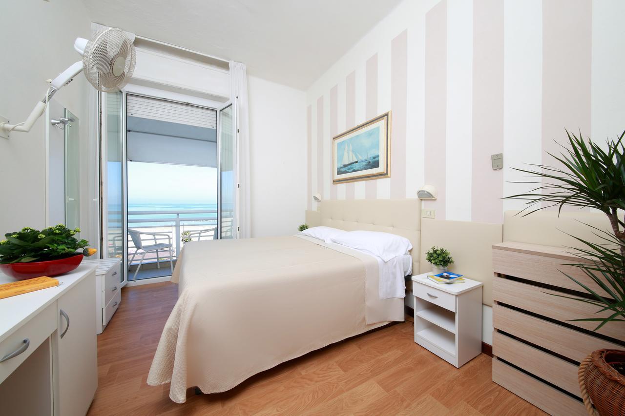 Hotel Lungomare Cattolica Exteriér fotografie